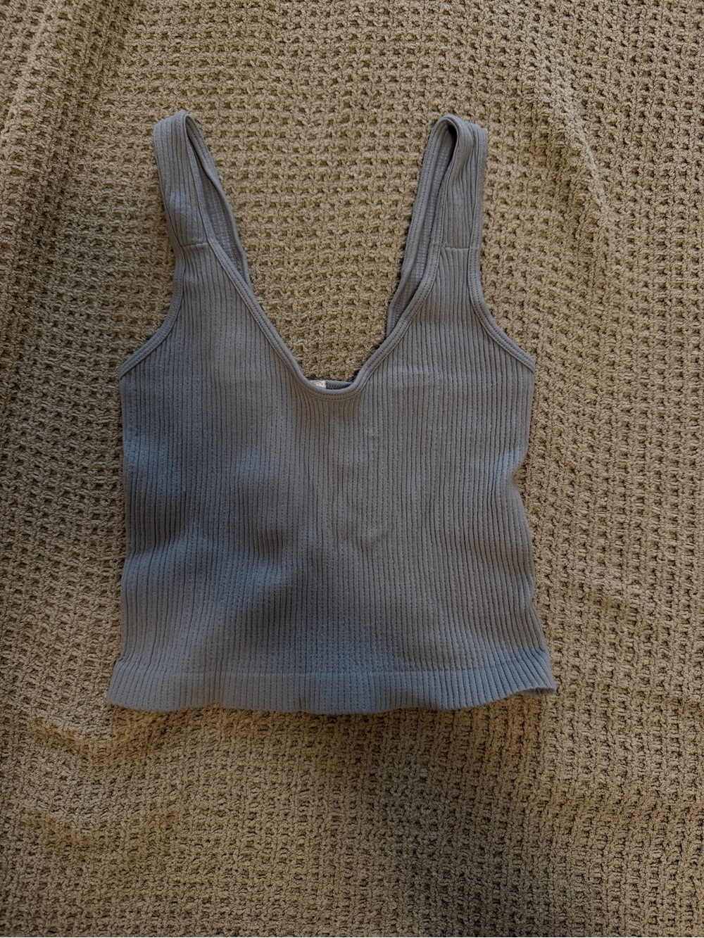Anemone Ribbed V-Neck Tank - Light Gray